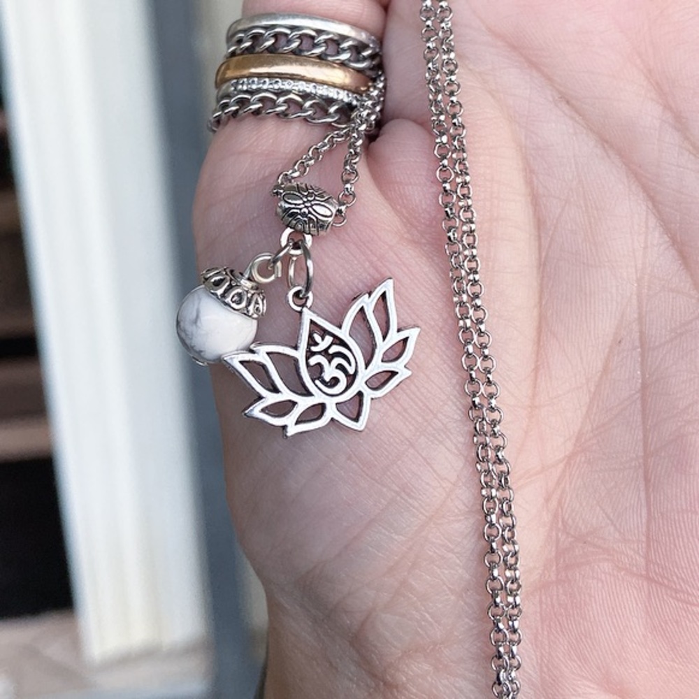🔴lotus flower necklace howlite gemstone om sign steel chain boho bead necklace - Picture 5 of 9